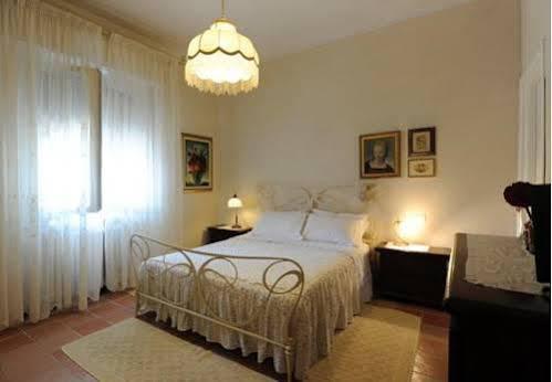 Tre Civette Sul Como Bed & Breakfast มารีนา ดิ มาซซา ภายนอก รูปภาพ