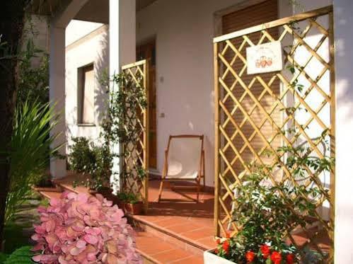 Tre Civette Sul Como Bed & Breakfast มารีนา ดิ มาซซา ภายนอก รูปภาพ